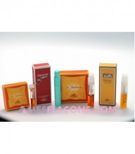 Lot de 4 échantillons féminines avec boite, variantes différengtes