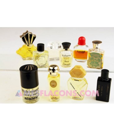 Lot de 10 miniatures féminines (marques différentes )