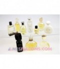 Lot de 10 miniatures féminines (marques diverses)