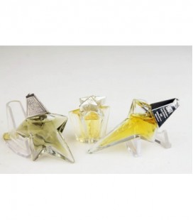 Lot de 3 échantillons sans boite, variantes féminines différentes